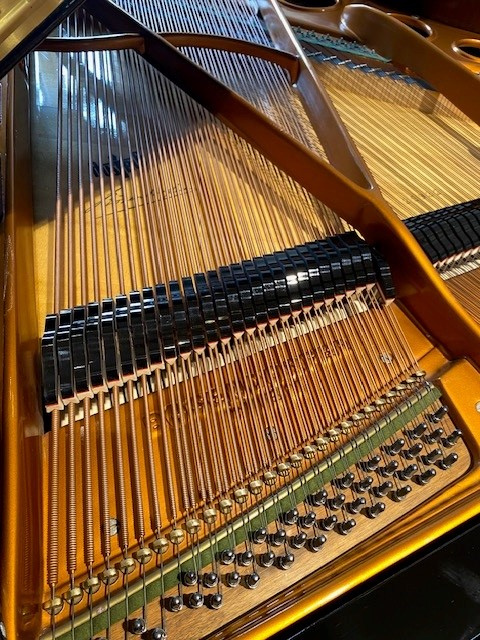 Bösendorfer Logo und Stempel original auf der Gussplatte und dem Resonanzboden